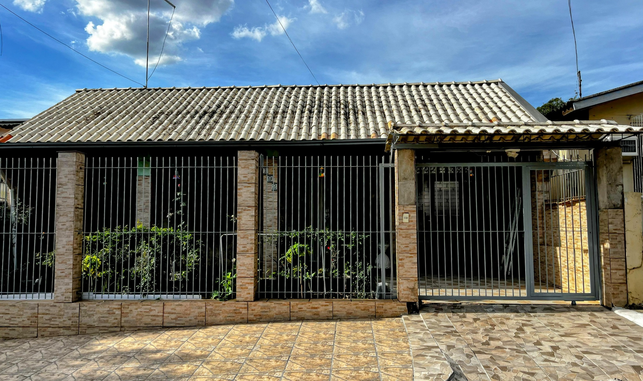 Excelente Casa Ampla para Venda no Bairro Colina