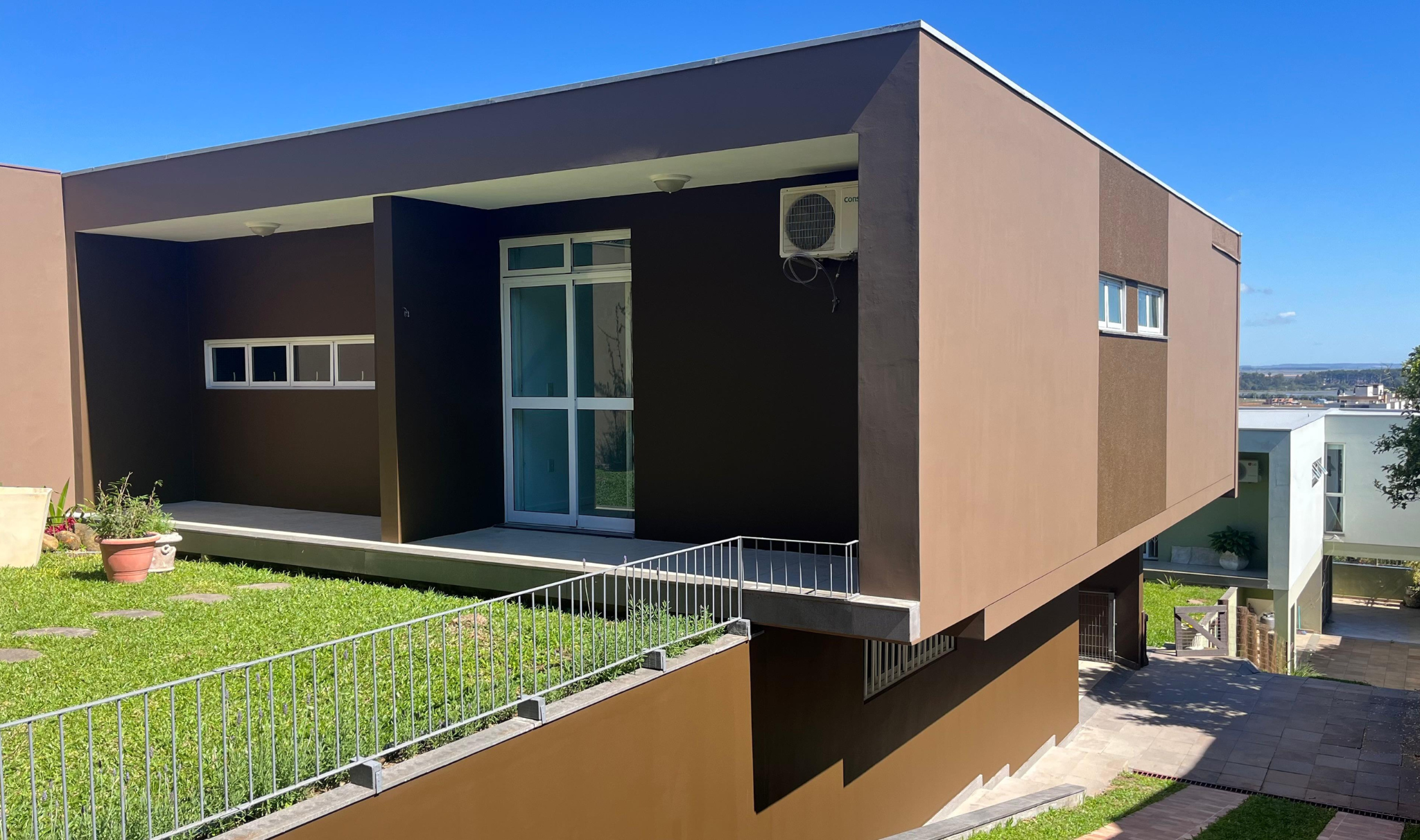 CASAS para locação com ótima localização!!