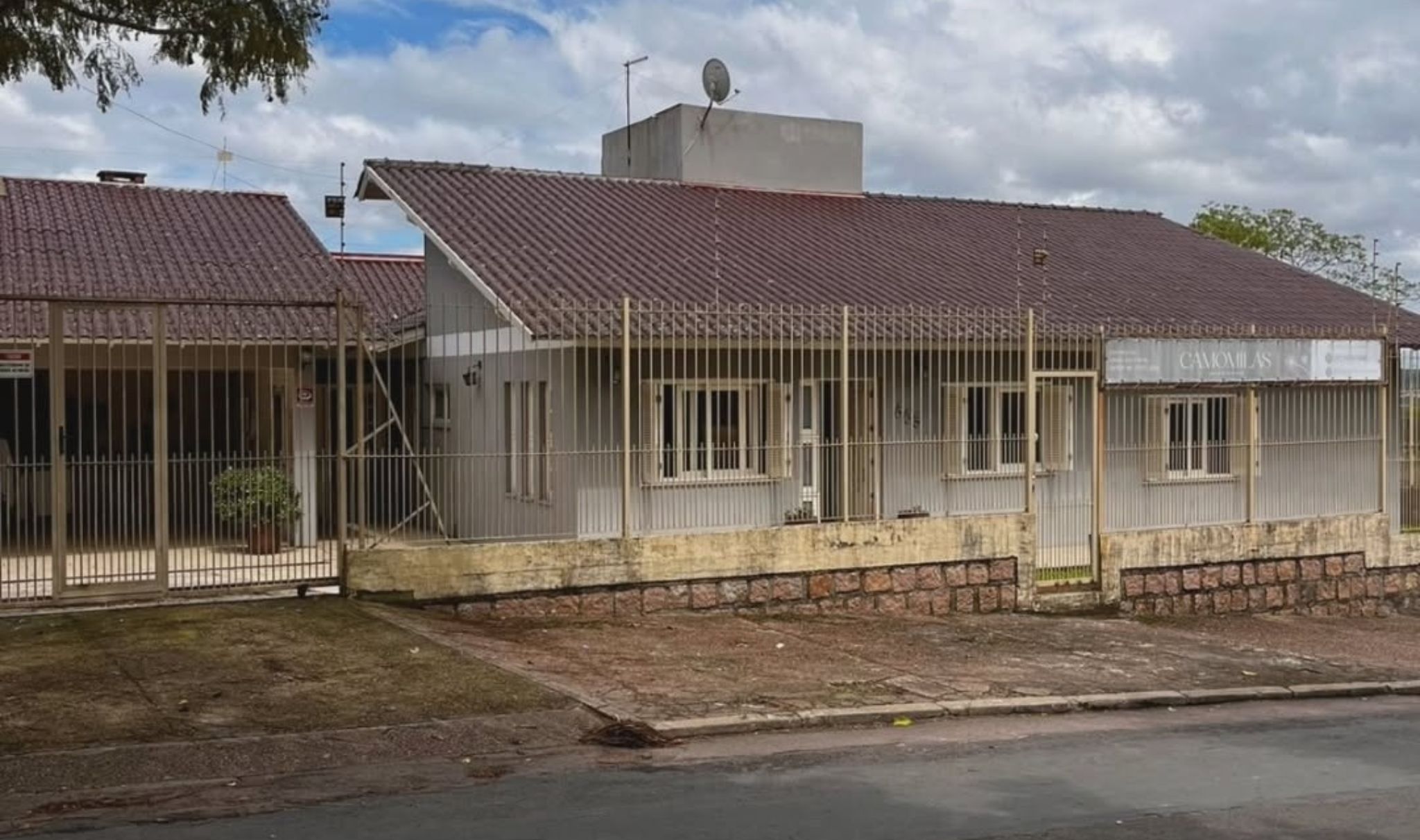 Excelente Casa para venda no Coronel Nassuca