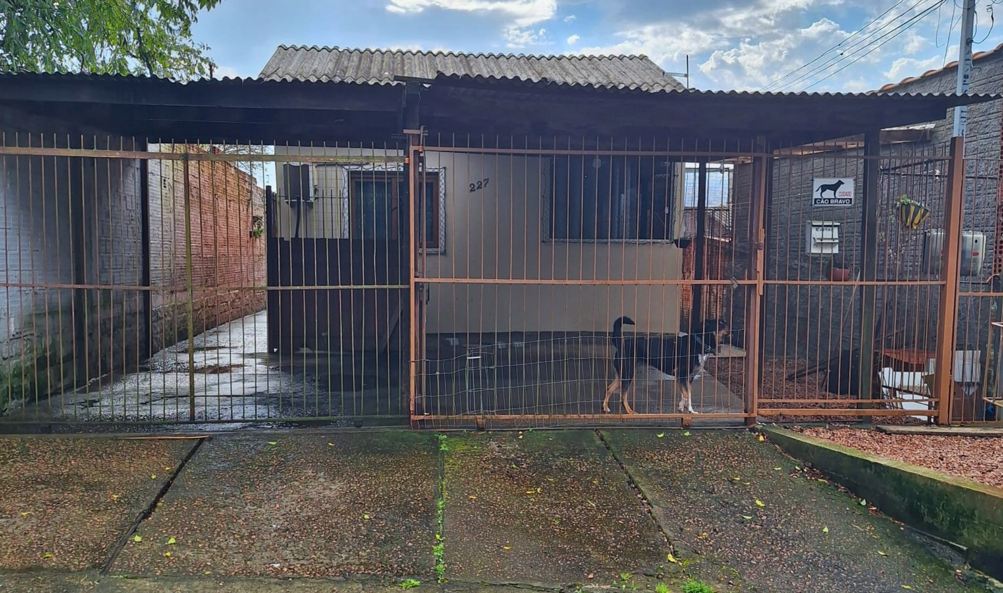 Casa a venda em Guaíba