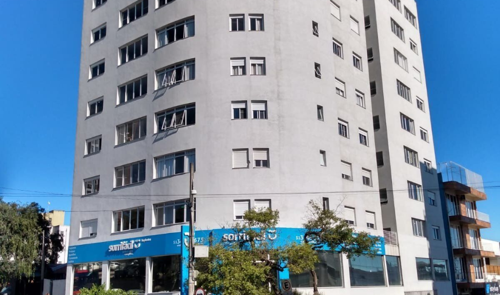 Apartamento no centro com vista para o lago