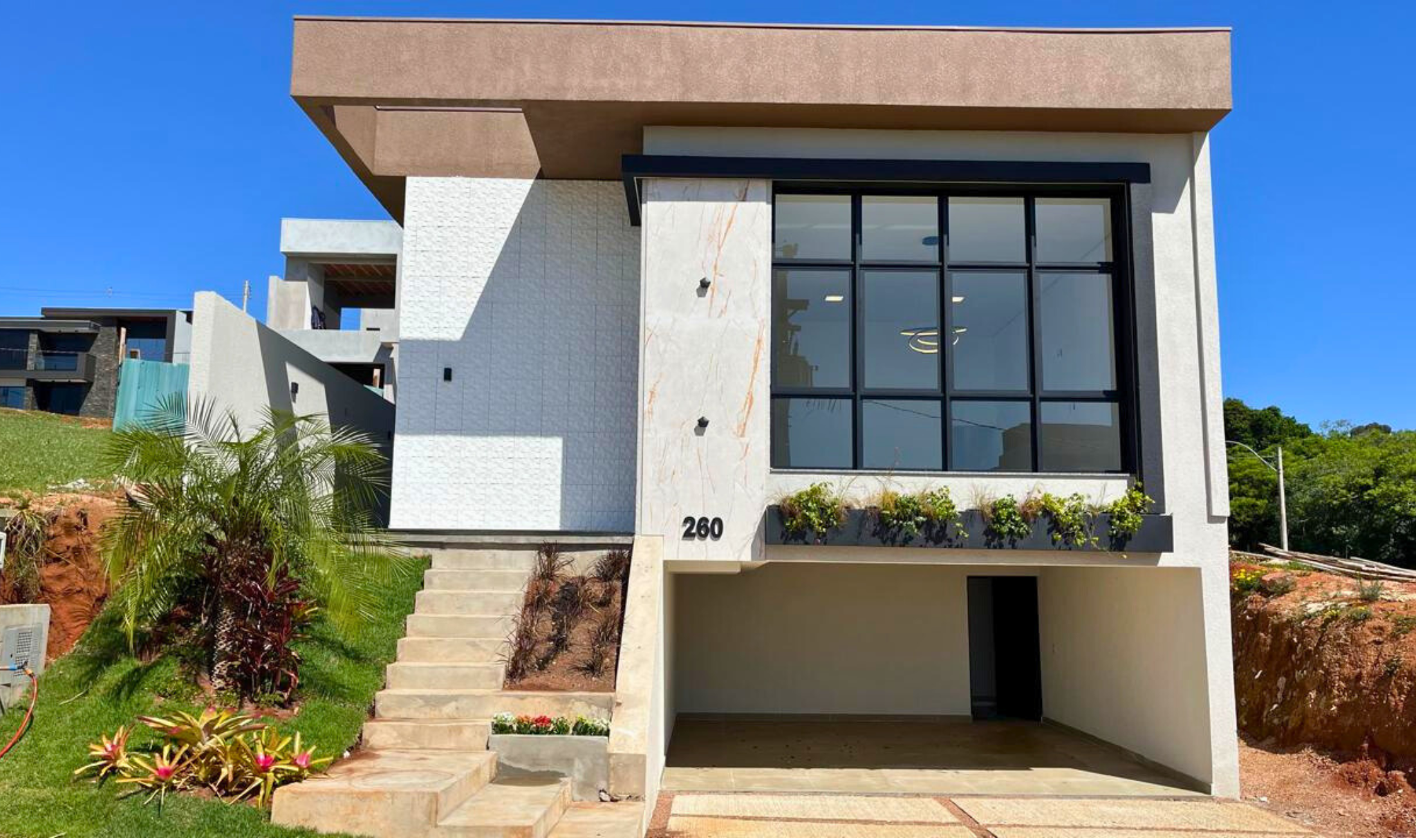 CASA DE ALTO PADRÃO À VENDA NO CONDOMINIO RESERVA DAS FIGUEIRAS
