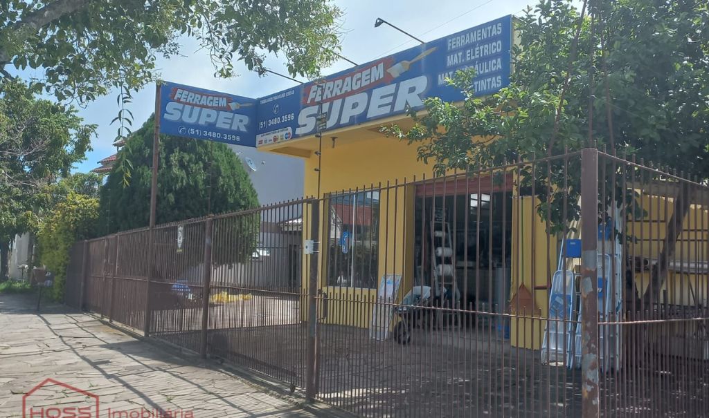 Casa no Parque 35 com sala comercial