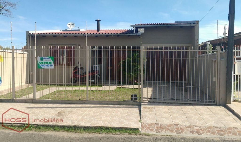 Casa bem localizada no Bairro Santa Rita