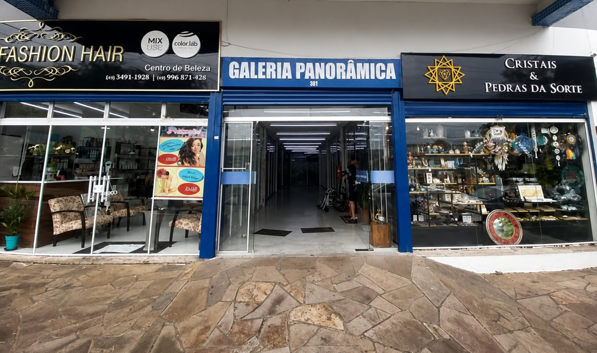 Sala comercial para LOCAÇÃO localizada no CENTRO